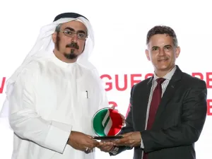 خلال الحدث