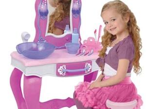 Dream Dazzlers Hair & Beauty Vanity