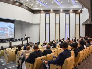 The one-day conference, held in Dubai, focused on different aspects of the architectural glass sector, and included presentations by experts from leading international glass companies. 