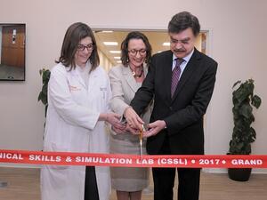 مختبر المهارات الإكلينيكية والمحاكاة