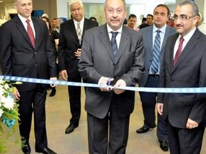 Minister of Communication and Information Technology, H.E. Dr. Magued Osman, inaugurates new HP office in Smart Village