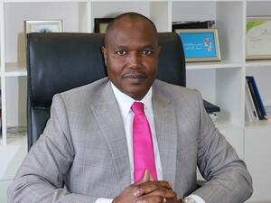 الهادي حسن، مدير عام مستشفى مورفيلدز دبي للعيون