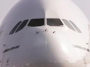 طيران الإمارات