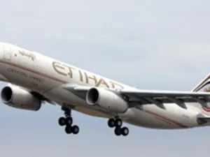 طيران الامارات