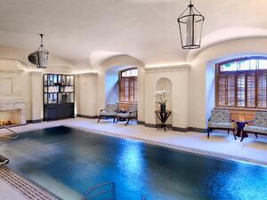 فندق فورسيزونز براغ يطلق سبا "آفا" للعلاجات الطبيعية