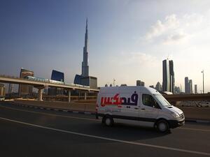 كانت فيديكس قد ابتكرت علامتها التجارية بمنتهى الدقة والعناية منذ أكثر من أربعة عقود، لتعكس من خلالها التزامها تجاه عملائها وشركائها وفرق عملها.