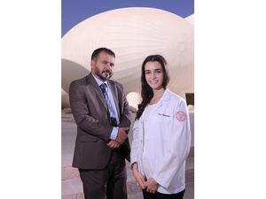 الدكتور نايف مظلوم والطالبة آية طبّلت