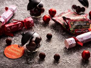 احتفالات طيران الإمارات بموسم العطلات