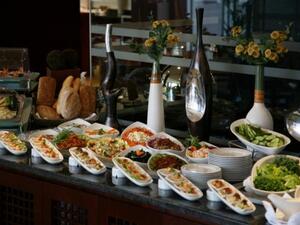 Staircase Restaurant, Samaya Hotel Deira