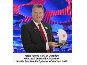 Greg Young with CommsMEA award