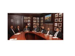 أكد أعضاء اللجنة على أن الهجرات القصرية الى الأردن أدت الى تداعيات كبيرة على معظم الخدمات والقطاعات في الأردن ومنها القطاع الصحي.