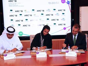 الشيخة هند بنت حمد آل ثاني، نائب رئيس مجلس الإدارة والرئيس التنفيذي لمؤسسة قطر، توقع مذكرة التفاهم مع المؤسسة العامة القطرية للكهرباء والماء "كهرماء" وشركة إيبردرولا.