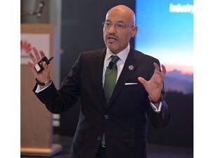 وليد جمعة نائب المدير عام مبيعات حلول مراكز البيانات في مجموعة أعمال "هواوي إنتربرايز" لقطاع المشاريع