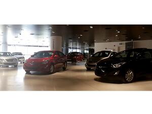 مؤسسة الوحدة للتجارة -هيونداي الأردن تفتتح طابق العروض الخاصة في معارضها الجديدة