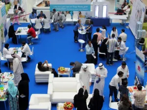 موظفو وعملاء جافزا خلال الفعاليات الصحية التي نظمت في المنطقة الحرة