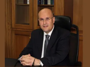 الدكتور أحمد عوض عبدالحليم الحسين 