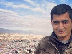 الإعلامي الكندي الشهير علي مصطفى