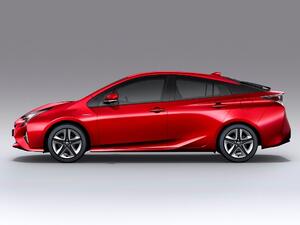 تويوتا بريوس