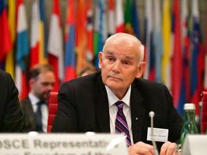 الدكتور إيفيرت دينيس، عميد جامعة نورثويسترن في قطر