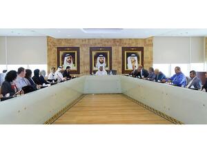 خلال الإجتماع