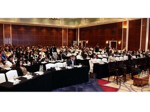 خلال المؤتمر