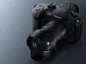 كاميرا LUMIX GH5 الرقمية 
