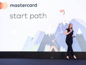  The program brings together a global network of innovators ranging from startups to banks and merchants to shape the future of commerce in an agile and accelerated manner. 