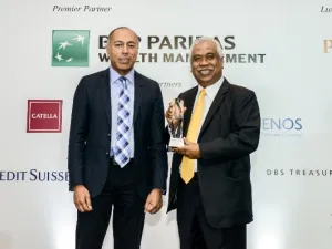 طيران الإمارات 