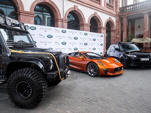 سيارات جاكوار C-X75 ورينج روڤر سبورت SVR ولاند روڤر ديفندر