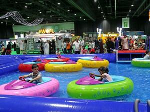 يستمر عالم مدهش، الذي انطلق في 20 يونيو، حتى 12 أغسطس 2017 في القاعات 1 إلى 6 في مركز دبي التجاري العالمي.