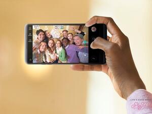 LG’s feature-rich ultimate V20 smartphone available starting this week