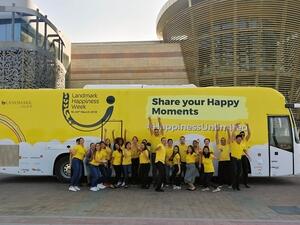 قدمت مجموعة لاندمارك مبادرة 'حافلة السعادة' الفريدة من نوعها التي تجولت أنحاء المدينة في إطار 'أسبوع السعادة'.