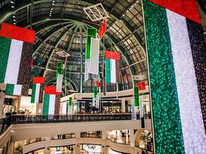 تزهو مولات الإمارات خلال عطلة اليوم الوطني بديكورات أخاذة مستلهمة من أجواء المناسبة الوطنية