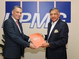 خلال توقيع الاتفاقية