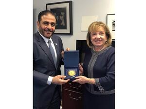 منصور العور يبحث آفاق التعاون الأكاديمي مع رئيسة جامعة دريكسيل أونلاين