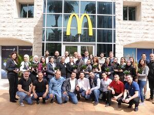 أعربت إدارة ماكدونالدز الأردن عن فخرها بكافة الموظفات من مختلف المستويات الوظيفية، مبينةً أن هذه المبادرة تجسد ثقافته المؤسسية التي تولي المرأة في بيئة عمله وعلى نطاق المجتمع.