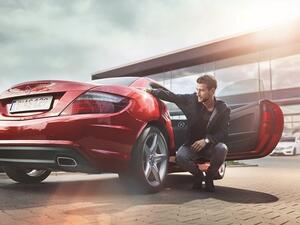 تشمل هذه الخدمة أيضاً إصلاح الصدمات الثانوية دون الحاجة إلى إعادة الطلاء.