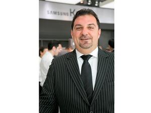 محمد غرايبة، رئيس قسم تقنيات التصوير والأجهزة المحمولة لقطاع الأعمال