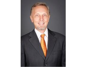 هنري بيرغستروم مستشارا لتطوير السوق