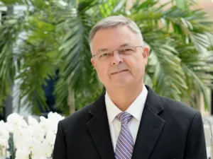 مارك تمبريل، مدير عام فندق أوريكس روتانا