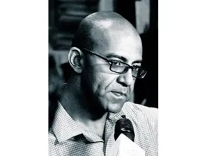 الكاتب نائل الطوخي