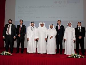 مسؤولون من مؤسسة حمد الطبية ورعاة المؤتمر خلال الافتتاح 