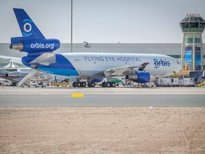 تقوم فيديكس منذ العام 1982 بتسهيل الجهود الإنسانية لمنظمة "أوربيس" العالمية غير الربحية والمخصصة لعلاج الحالات المصابة بالإعاقة البصرية والعمي وأمراض العيون في الدول النامية.