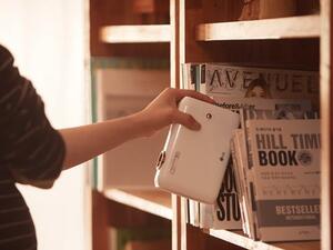 إل جي إلكترونيكس تقدم للمستهلكين تجربة سينمائية في أي مكان عبر أجهزة عرض Minibeam