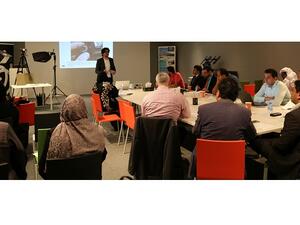 المشاركون في ورشة "تصوير مواد التراث الثقافي رقمياً".