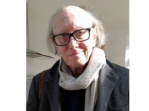 البروفيسور جون دن، أستاذ فخري في كلية كينغز كوليج في جامعة كامبريدج