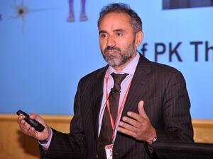 الدكتور رياز مالك، أستاذ الطب في وايل كورنيل للطب - قطر