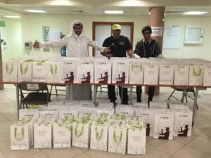 متطوعو أيادي الخير نحو آسيا "روتا" مع أكياس الهدايا