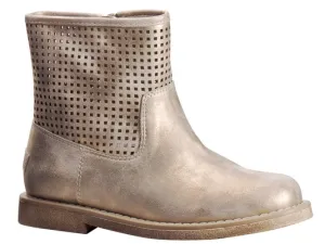 children’s shoes
