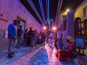 يأتي معرض سكة الفني ضمن قائمة متنوعة من الأحداث الثقافية التي تقام في كافة أرجاء المدينة طوال الدورة الخامسة.